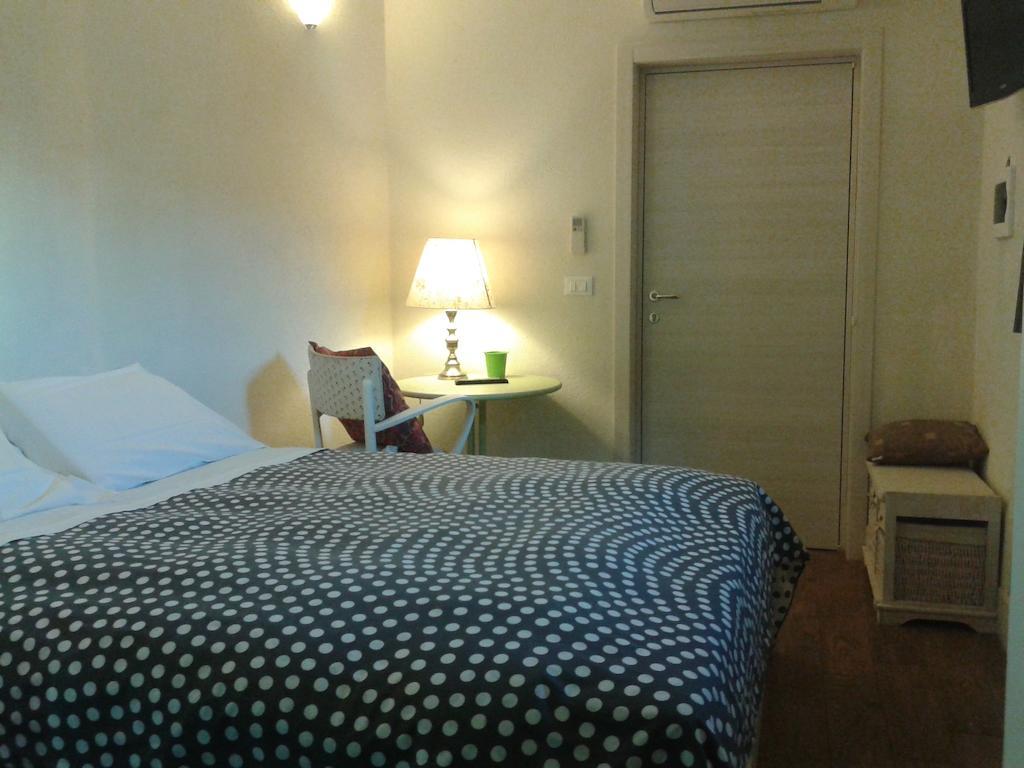 Hotel Bella Napoli Ristorante & Spa فوجيا الغرفة الصورة